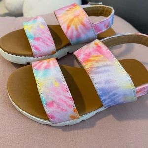 Tahari toddler tie dye sandals